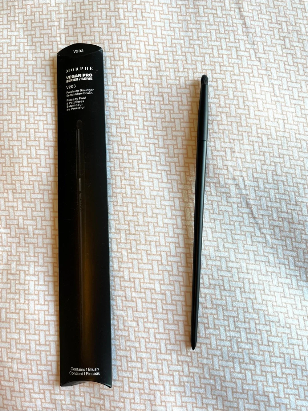 Morphe Vegan Pro Precision Smudge Eyeshadow Brush V203 - Black